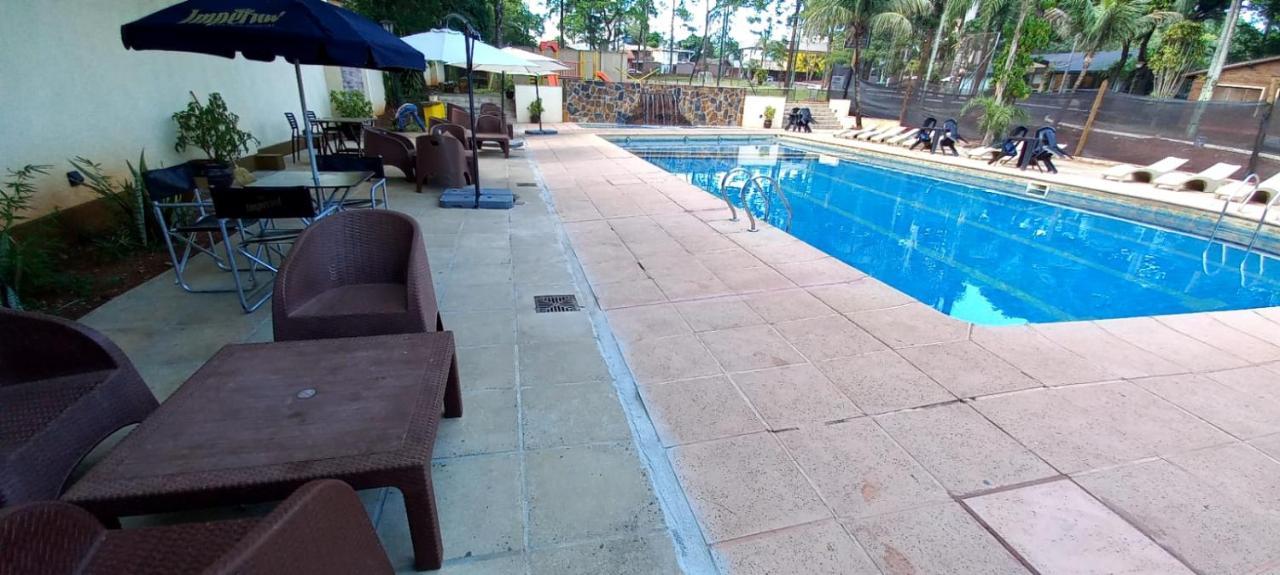 פוארטו איגואסו Pirayu Lodge Resort מראה חיצוני תמונה