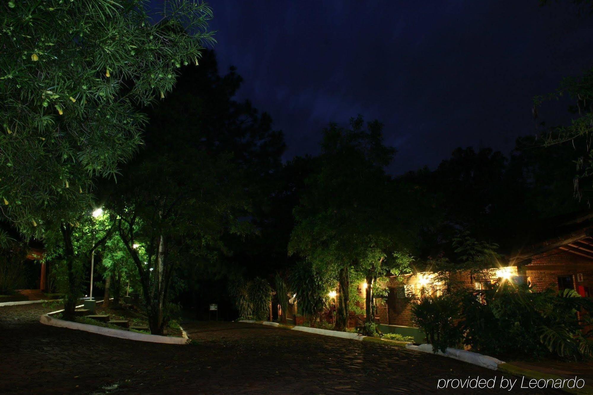 פוארטו איגואסו Pirayu Lodge Resort מראה חיצוני תמונה